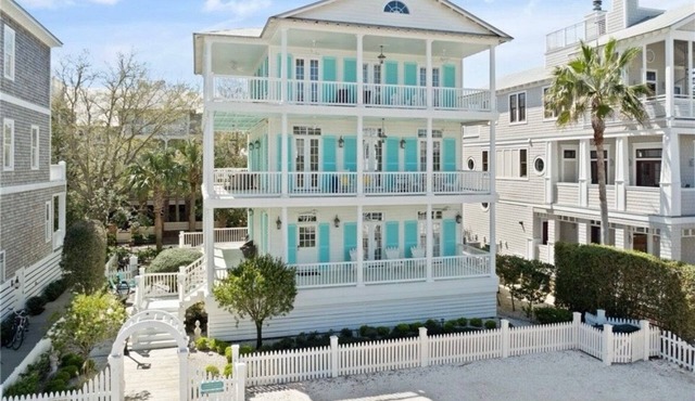 Savannah Cottage SSI-Family Run-Steps to Beach-Heated Pool-Golf Cart Rental