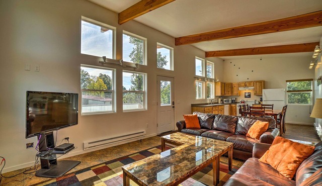 Secluded Getaway w/Deck, Steps to Fritz Creek!