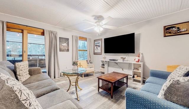 Ski getaway with pool, sauna, covered balcony, W/D access, & internet