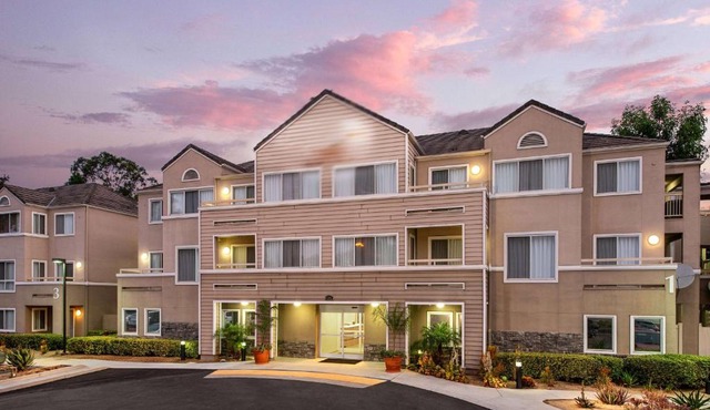 Sonesta ES Suites Carmel Mountain - San Diego