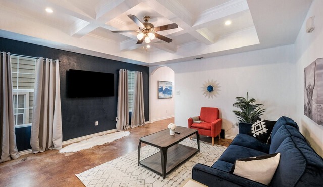 SP1 20% OFF New 3BR Home for Families or Large Groups 5-mins from Methodist