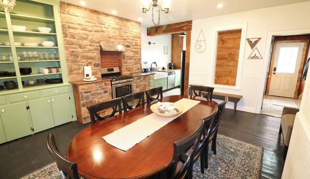 Spacious Group Stay Near Gettysburg | Room for All & Easy Day Trips Nearby