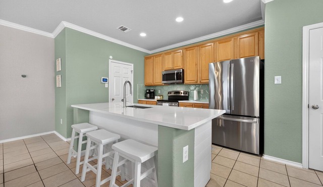 Spacious SA Home Airport, Stone Oak, & Downtown