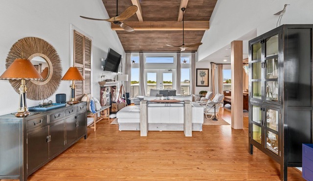 Stunning waterfront home with private pier and sunset views - Buy 7 Nights, Get 1 Free!