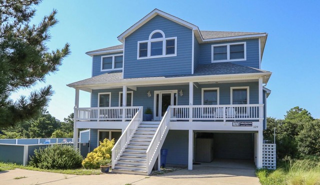 Sunset Views, 7 BR Soundside home with pool and hot tub!