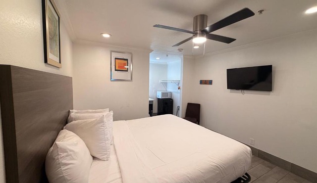 SurfSide Stay