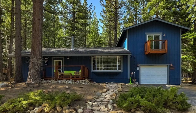 The Blue Lake House - Family fun Abound