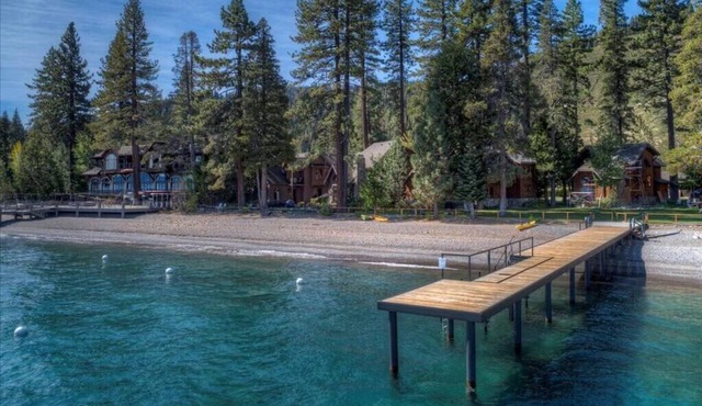 Two Villas right on the Lake