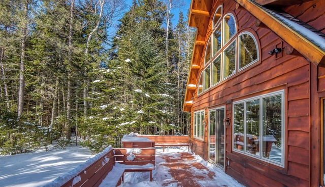 Two Winds - Beautiful newer home on Mooselookmeguntic Lake