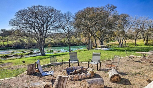 Ultimate Family River Retreat: Pickleball, Pool Table & Private Water Access