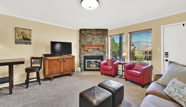 Wolfstone Basecamp | Cozy Eden Condo with Pool & Hot Tub