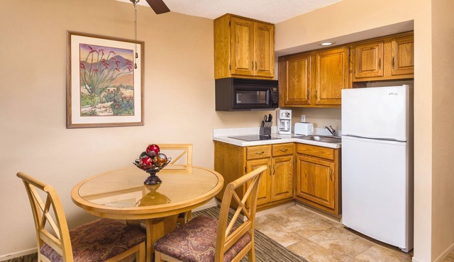 WorldMark Palm Springs - Plaza Resort and Spa