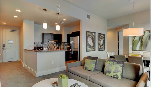 Wyndham Desert Blue (3 Bedroom Presidential Condo - near strip)