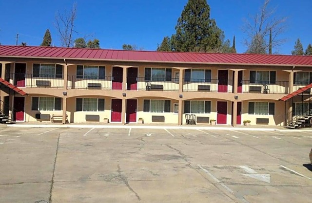 3-Star Hotel ∙ The Yosemite Inn