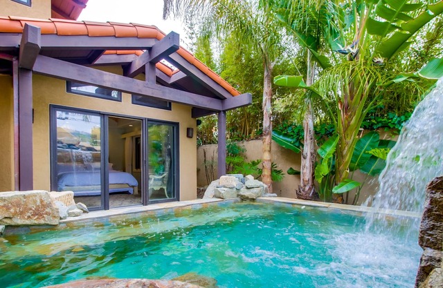 Amazing location with endless views and stunning sunsets.4/bed, 3/bath home