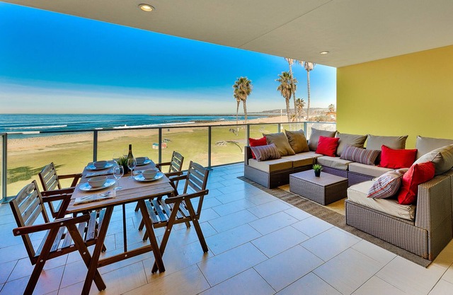 Beachfront Dog-Friendly Condo w/Spacious Balcony, A/C, Ocean Views, WiFi