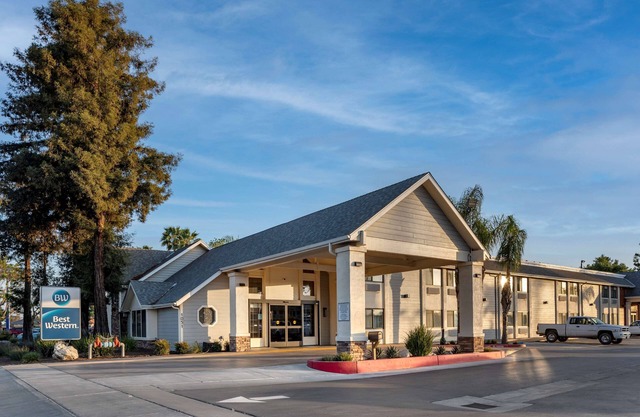 Best Western Town & Country Lodge