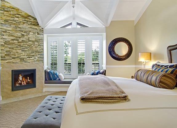 Carriage House Inn