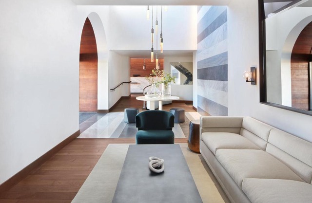 Casa Madrona Hotel 