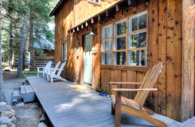 Chic West Shore Cabin, Tahoe Pines HOA Pier Access