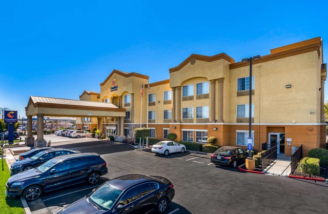 Comfort Inn & Suites Sacramento – University Area