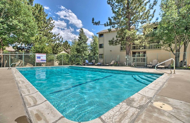 Cozy Family Condo in Mammoth Lakes w/Balcony