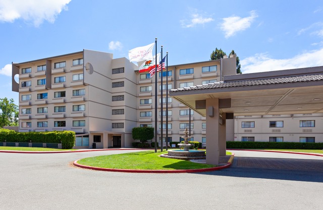 Crowne Plaza Silicon Valley North - Union City, an Ihg Hotel