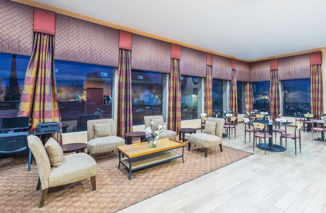 Days Inn by Wyndham San Diego-East/El Cajon