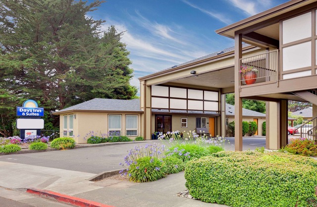 Days Inn & Suites by Wyndham Arcata