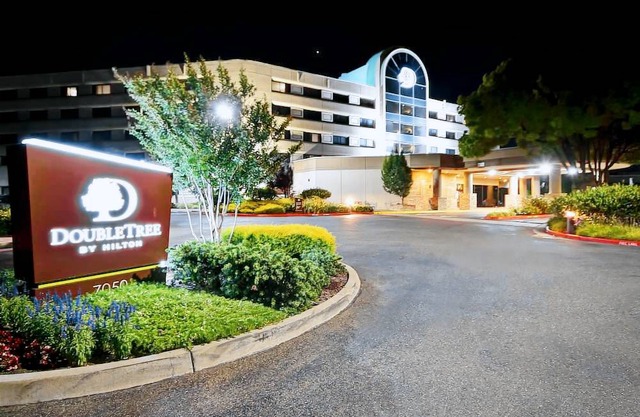 DoubleTree by Hilton Pleasanton at The Club