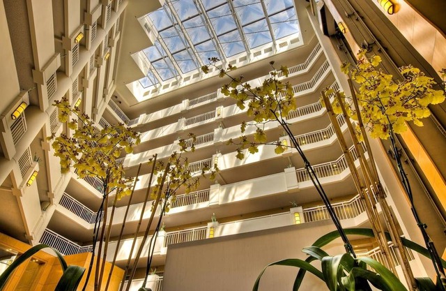 Hilton Santa Monica Hotel & Suites