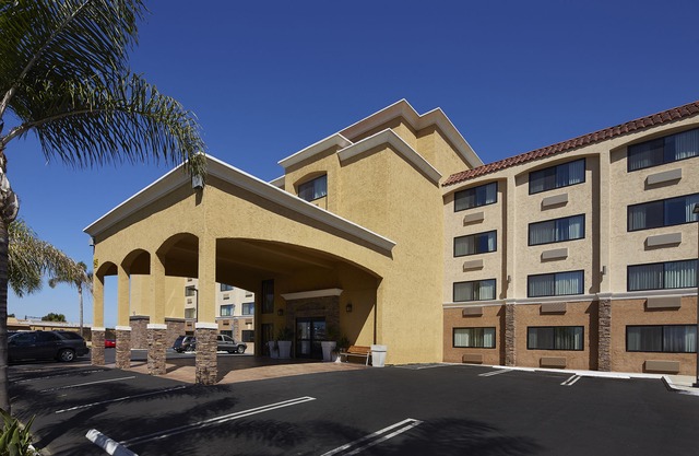 Holiday Inn Express San Diego South - National City, an Ihg Hotel