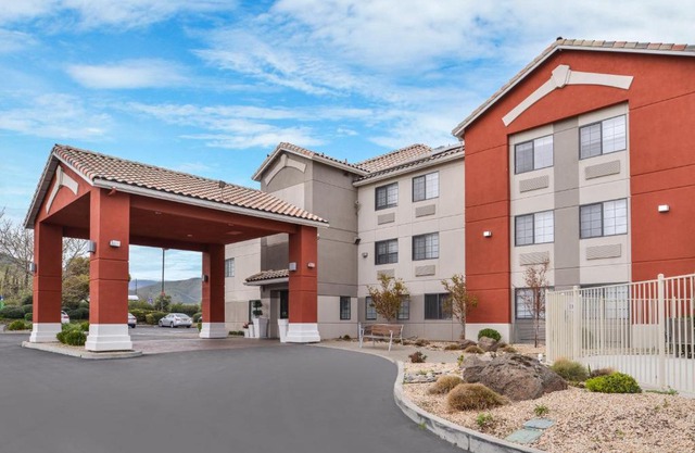 Holiday Inn Express Westley Ihg Hotel 