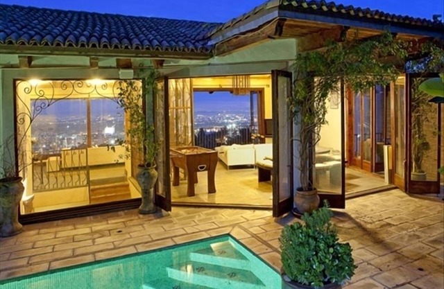 Hollywood Hills 6,000 sq.ft. Villa in the Sky - Breathtaking Views - DISCOUNTS