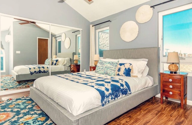 Immaculate Upscale 5-star Getaway in Mission Beach