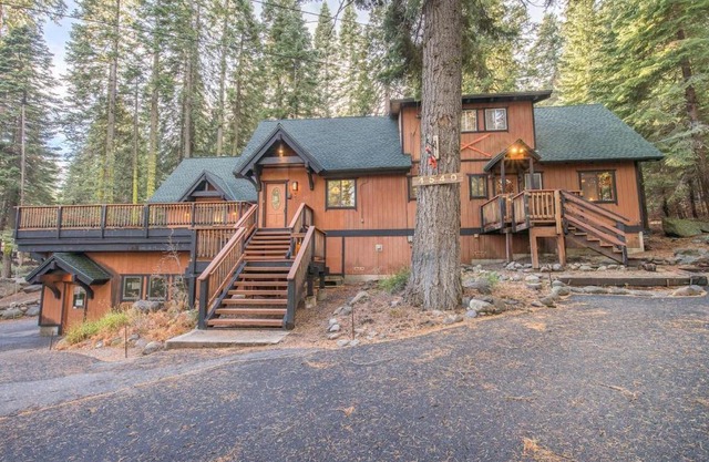 Large Family Friendly Home In Tahoe Swiss Village!