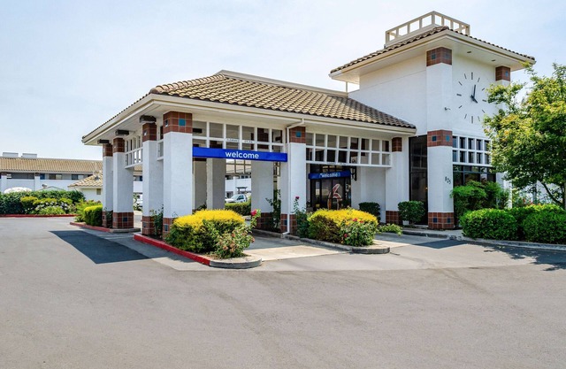 Motel 6 Oakdale, CA