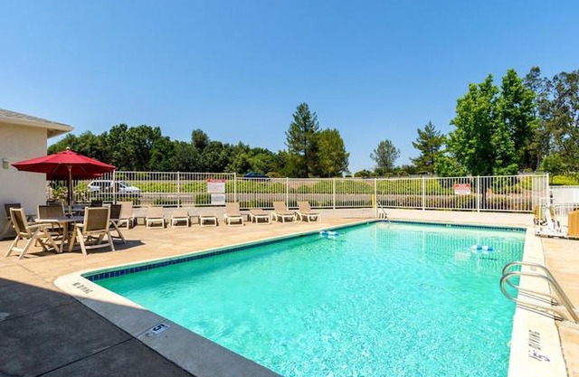Motel 6 Redding Central