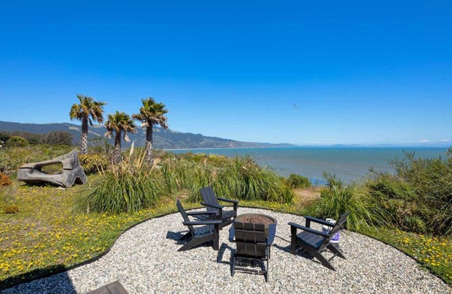Oceanfront Bolinas hide-a-way