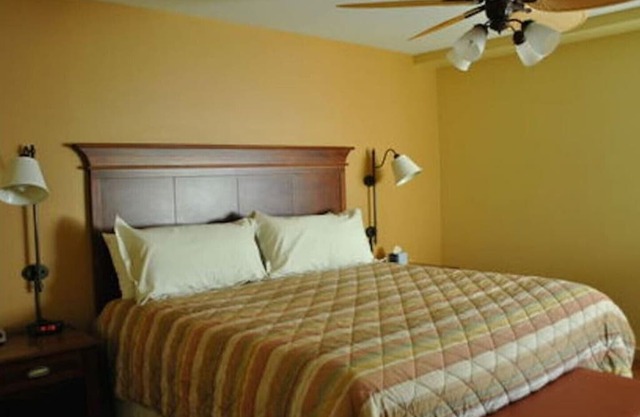 Pacific Grove, Calif. Large 2 bedroom, 2-bath, full kitchen.