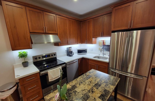 Pacific Heights 2BR/1BA