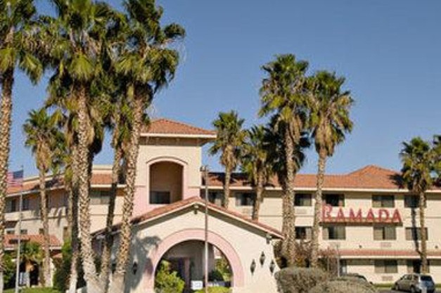 Ramada by Wyndham Barstow