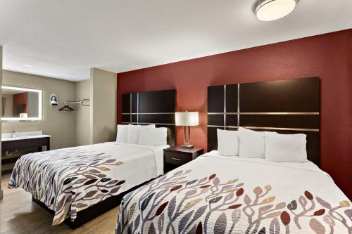 Red Roof Inn 