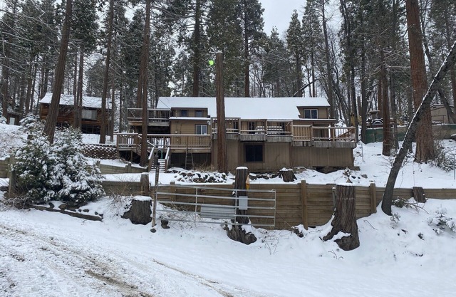 Sequoia National Forest Cabinr 