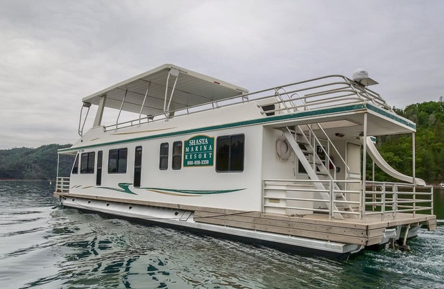 Shasta Marina Houseboat 