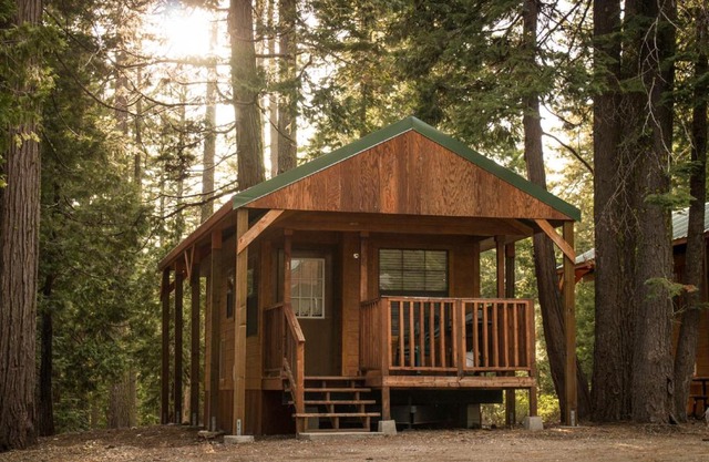 Snowflower Camping Resort Yurt 