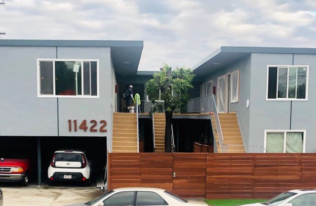Studio Apt in West LA by Just Bring Your Toothbrush