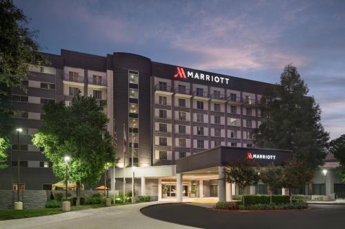Visalia Marriott At The Convention 