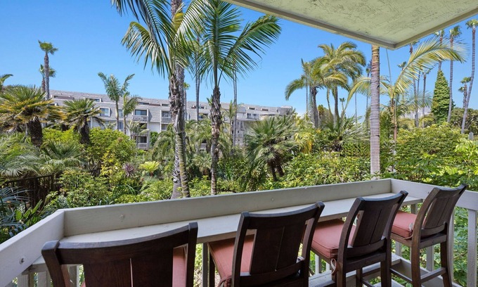 Townsite Condo | 1 bdrm ocean/garden view condo, C109 - North Coast Village
