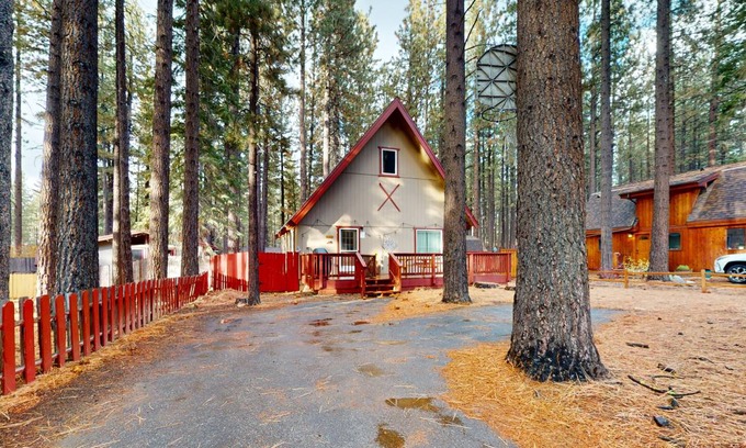 Black Bart Cabin | 110 m² Cabin ∙ 3 bedrooms ∙ 6 guests